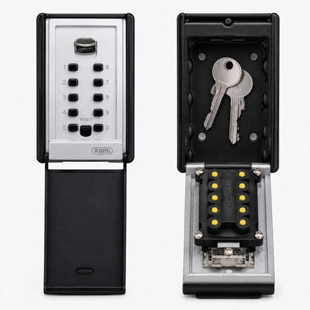 Boîte à clés ABUS 767 ouverte avec compartiment intérieur et clavier à code