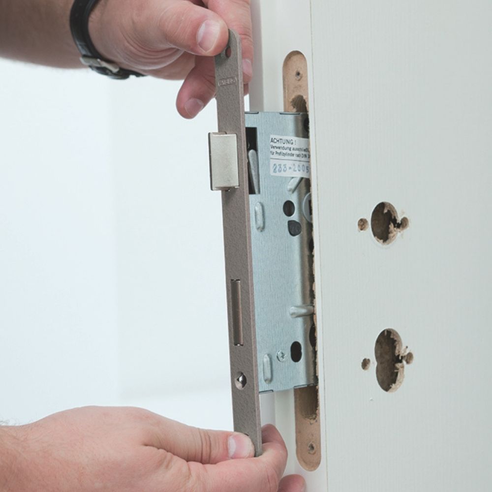 serrure alsace a encastrer universel s bb. clé l. Installation facile.