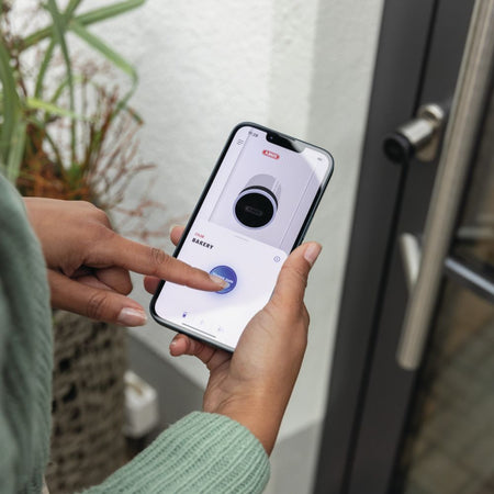 serrure intelligente avec application abus one
