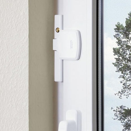 Verrou pour fenetre pvc mise en situation